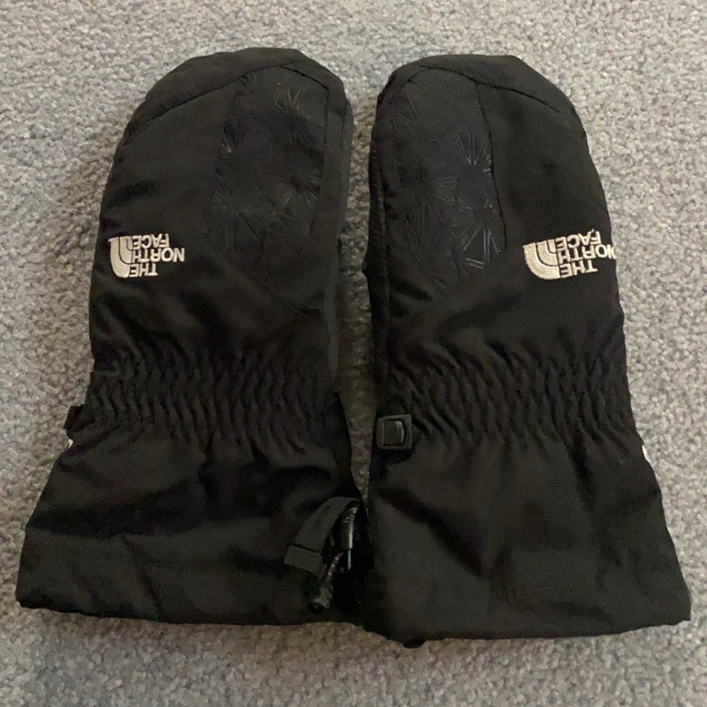 The North Face HyVent Youth Mittens, Girls